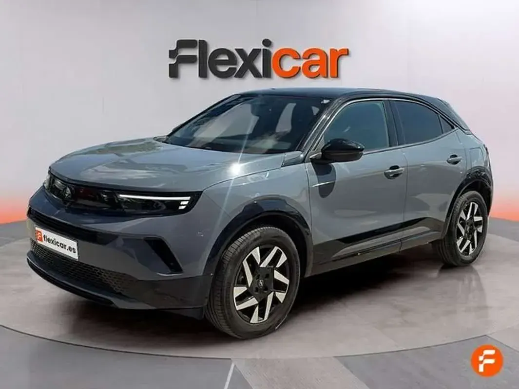 Usado Opel Mokka 136 CV (100 kW) 2025 Gris SUV