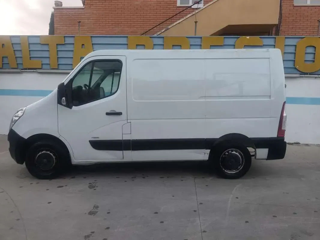 Usado Opel Movano 110 CV (80 kW) 2017 Blanco Monovolumen