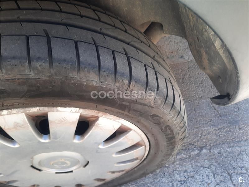 Usado VW Sharan Comfortline 115 CV (84 kW) 2005 Gris / plata Monovolumen