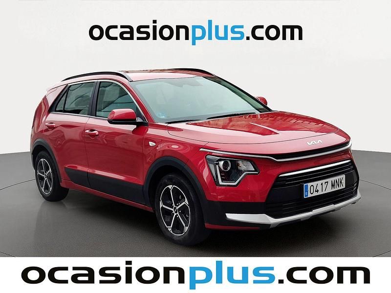 Usado Kia Niro 141 CV (103 kW) 2024 Rojo SUV