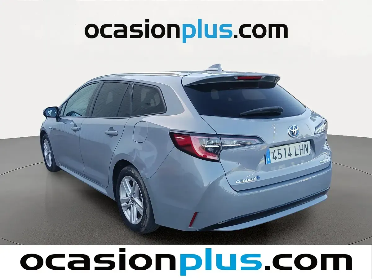Usado Toyota Corolla Active 122 CV (89 kW) 2020 Gris Monovolumen