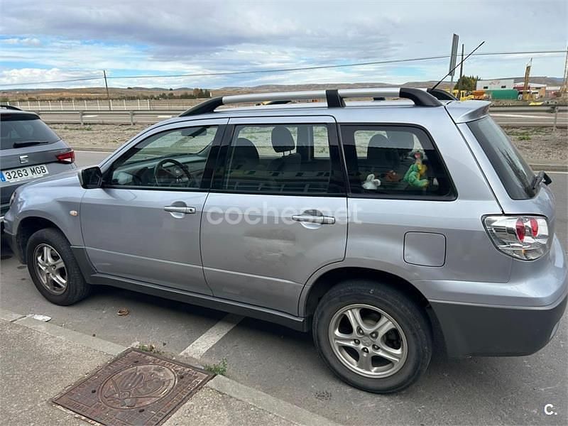 Gris / plata Usado 2003 Mitsubishi Outlander SUV | 5000 € - Imagen 1/1
