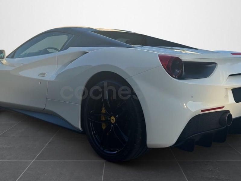 Usado Ferrari 488 670 CV (492 kW) 2015 Blanco Descapotable