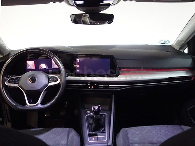 Brugt VW Golf VIII Life 130 HK (95 kW) 2022 Sort Sedan