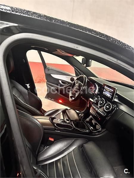 Usado Mercedes C200 AMG line 136 CV (100 kW) 2016 Negro Berlina