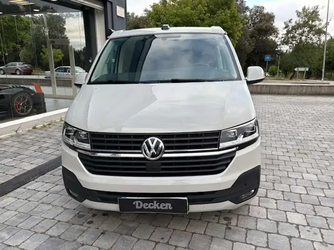 Usado VW California Beach 150 CV (110 kW) 2024 Gris Van