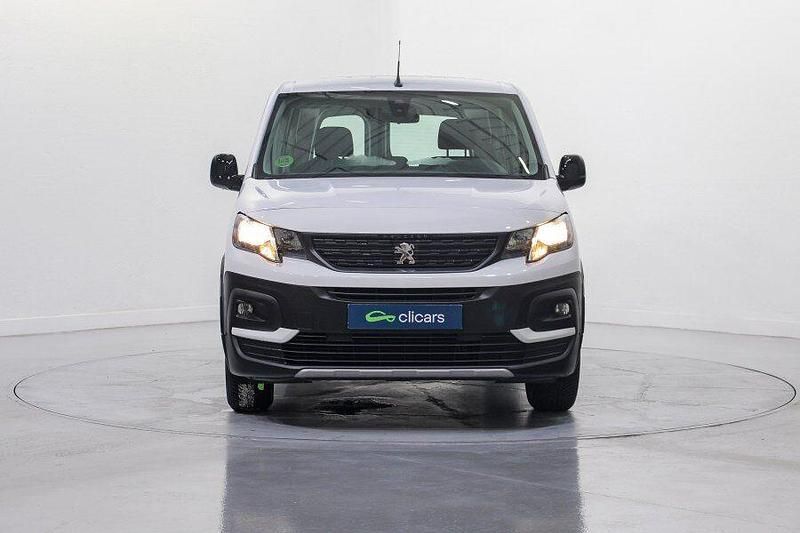 Usado Peugeot Rifter Active 100 CV (73 kW) 2023 Blanco Monovolumen