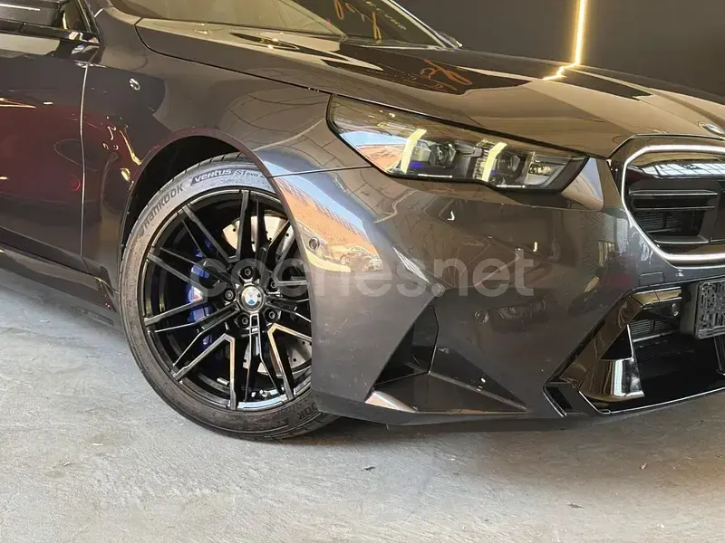 Usado BMW M5 727 CV (534 kW) 2025 Gris / plata Familiar