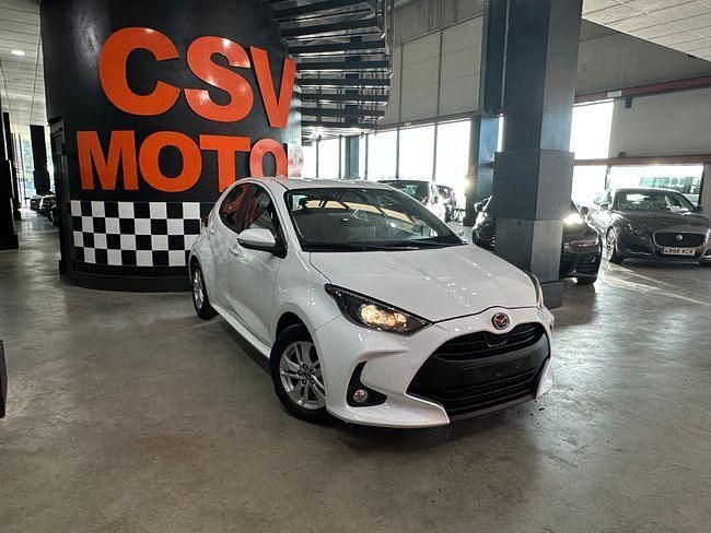 Usado Mazda 2 Center-Line 116 CV (85 kW) 2024 Blanco Berlina