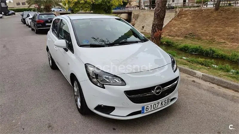 Usado Opel Corsa Expression 90 CV (66 kW) 2018 Blanco Utilitario