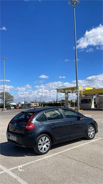 Begagnad Citroën C4 110 HK (80 kW) 2006 Blå Sedan