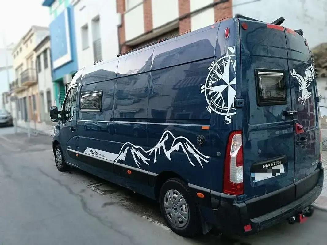 Usado Renault Master 101 CV (74 kW) 2010 Azul Van