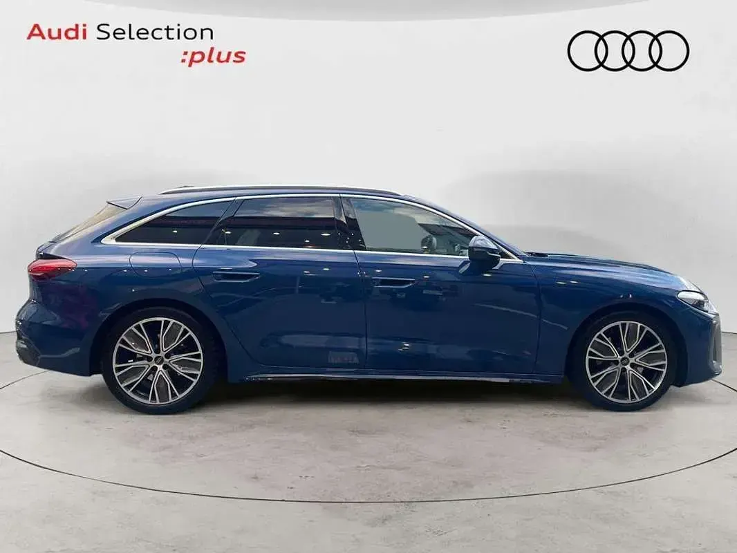 Käytetty Audi A5 S-Line 204 HP (150 kW) 2024 Sininen Farmari
