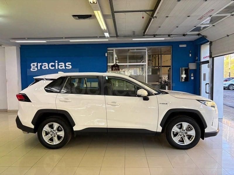 Usado Toyota RAV4 Hybrid Advance 218 CV (160 kW) 2021 Blanco SUV
