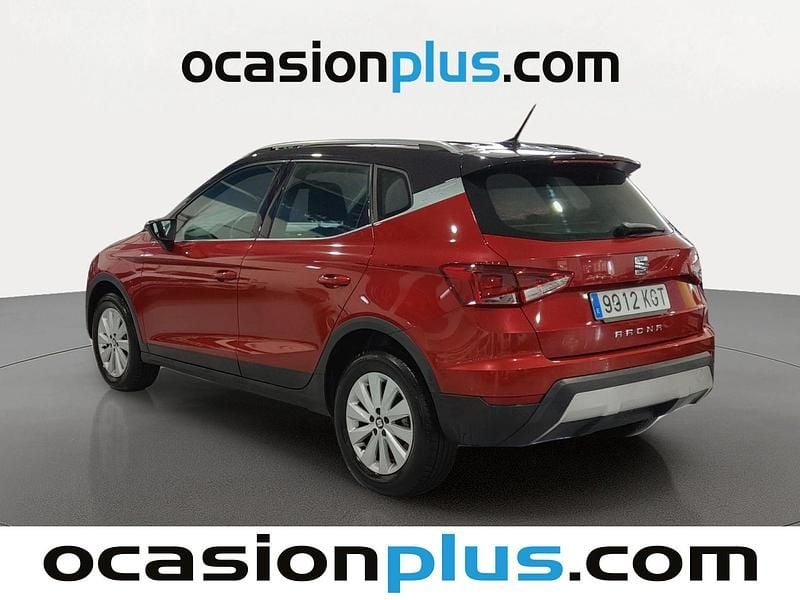 Usado Seat Arona Ecomotive 116 CV (85 kW) 2018 Rojo SUV