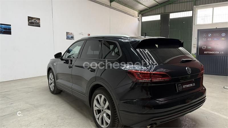 Usado VW Touareg Pure 286 CV (210 kW) 2020 Negro SUV