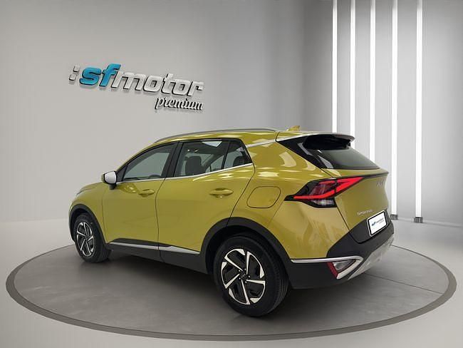 Usado Kia Sportage 181 CV (133 kW) 2022 Verde metalizado SUV