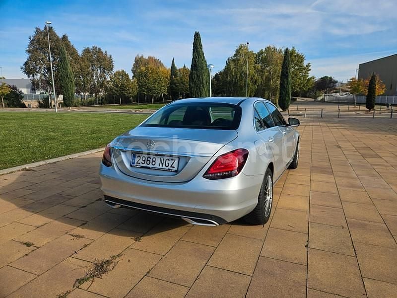 Usado Mercedes C200 160 CV (117 kW) 2019 Gris / plata Berlina