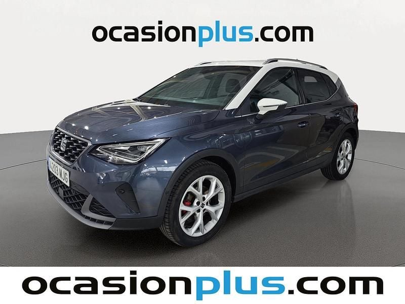 Gris Usado 2023 Seat Arona FR SUV | 19.410 € (Precio justo) - Imagen 1/4