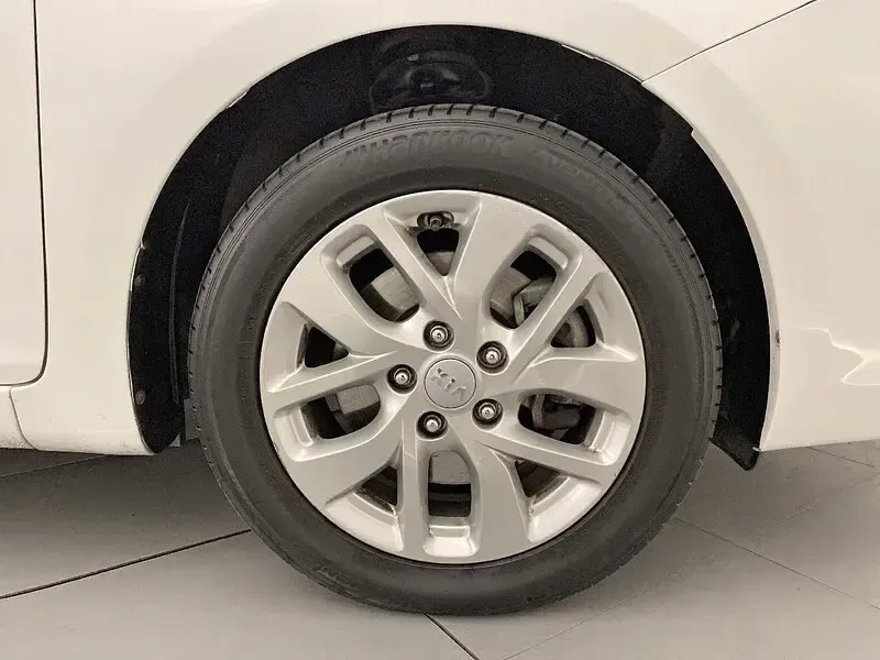 Usado Kia Carens 135 CV (99 kW) 2017 Blanco Monovolumen