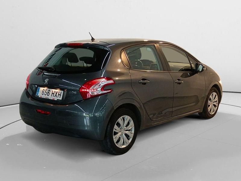 Usado Peugeot 208 Active 82 CV (60 kW) 2014 Blanco Utilitario