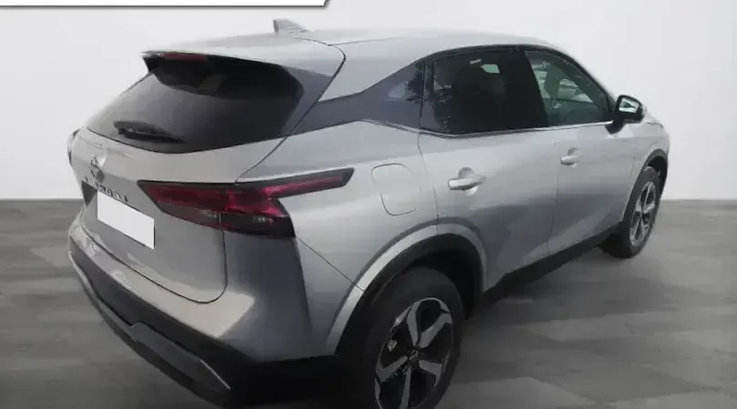 Usado Nissan Qashqai N-Connecta 158 CV (116 kW) 2023 Diamond silver (metalizado) SUV
