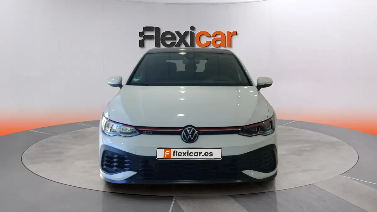 Usado VW Golf VIII GTI Clubsport 301 CV (221 kW) 2022 Blanco Berlina