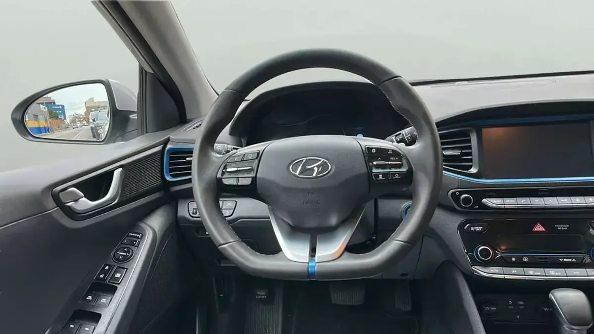 Usado Hyundai Ioniq 141 CV (103 kW) 2018 Gris Utilitario