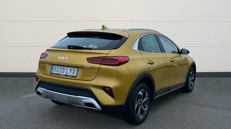 Usado Kia XCeed 160 CV (117 kW) 2022 Amarillo SUV