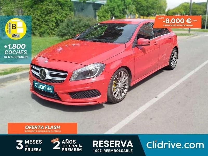 Usado Mercedes A180 109 CV (80 kW) 2013 Rojo Utilitario