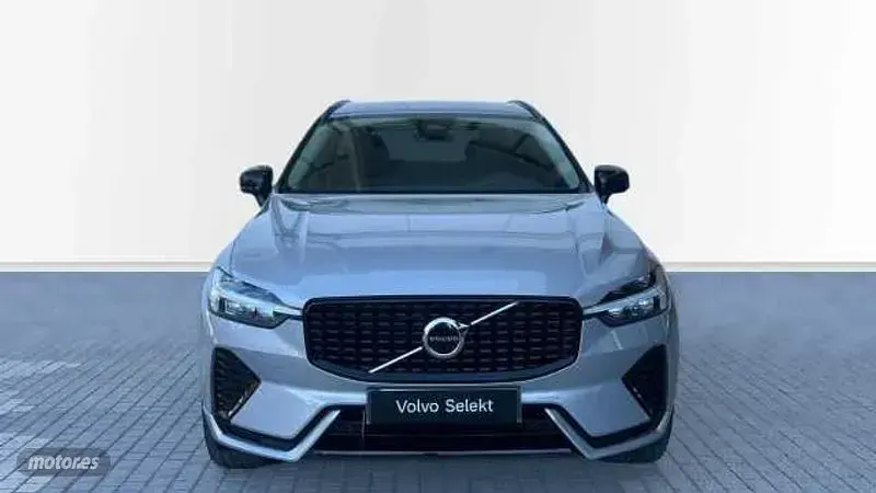 Usado Volvo XC60 Plus 2024 Plateado SUV