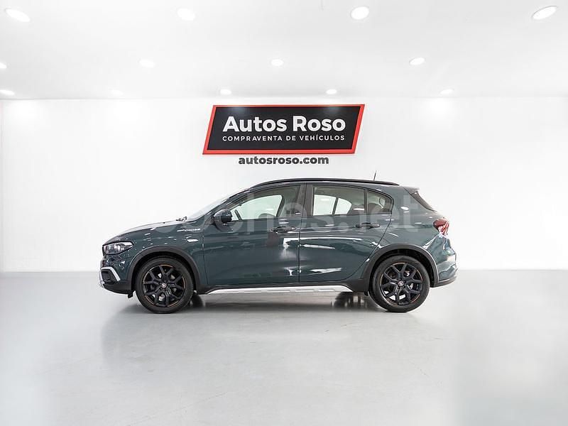 Usado Fiat Tipo Cross 131 CV (96 kW) 2023 Blanco Berlina