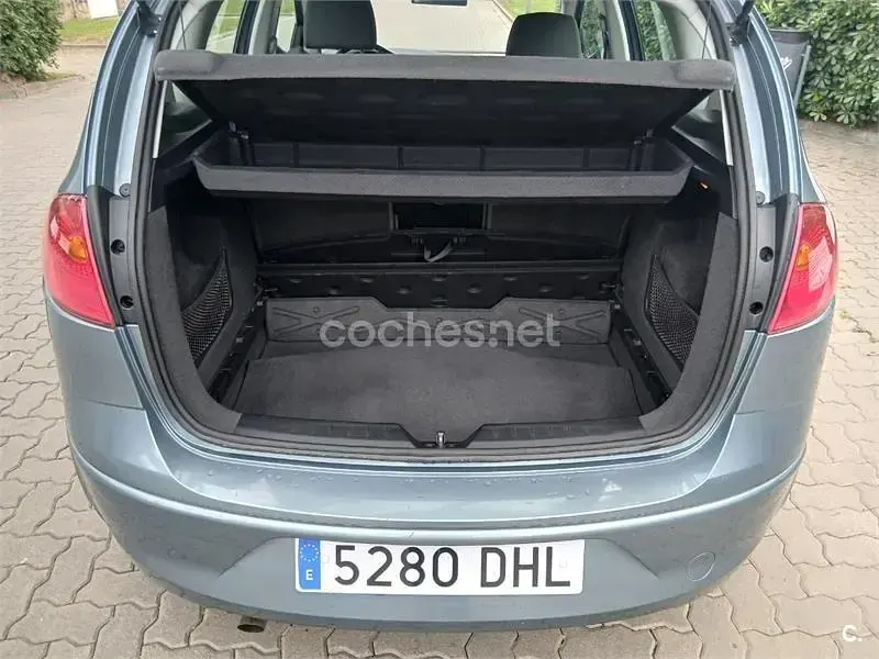 Brugt Seat Altea Stylance 102 HK (75 kW) 2006 Blå MPV
