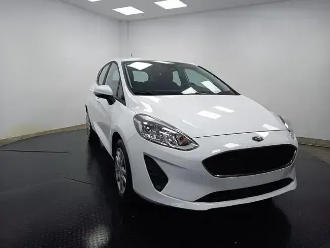 Usado Ford Fiesta Trend 75 CV (55 kW) 2021 Blanco Utilitario
