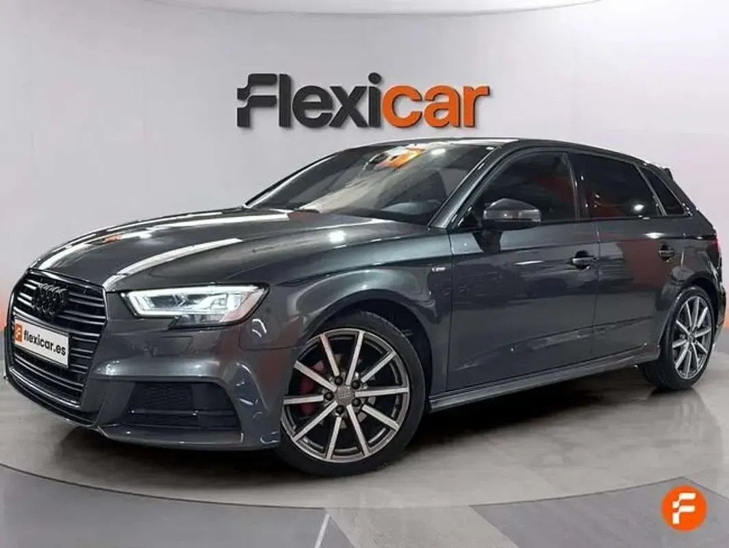Usado Audi A3 Sportback S-Line 150 CV (110 kW) 2019 Gris Utilitario