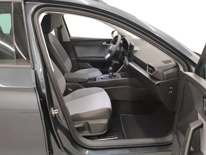 Usado Seat Leon Style 116 CV (85 kW) 2025 Azul