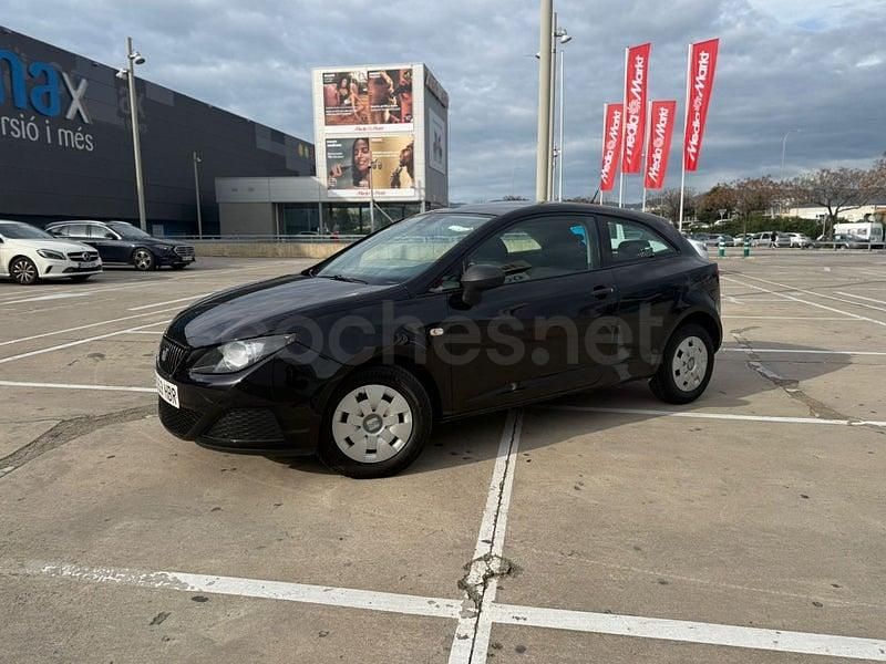 Usado Seat Ibiza SC 60 CV (44 kW) 2011 Negro Utilitario