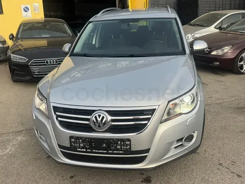 Usado VW Tiguan 140 CV (102 kW) 2009 Gris / plata SUV