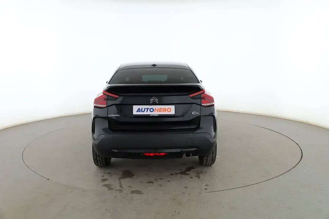 Usado Citroën C4 Feel 110 CV (80 kW) 2022 Negro Berlina