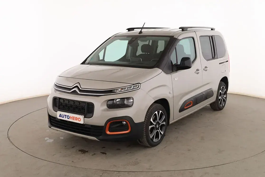 Usado Citroën Berlingo Shine 131 CV (96 kW) 2021 Monovolumen
