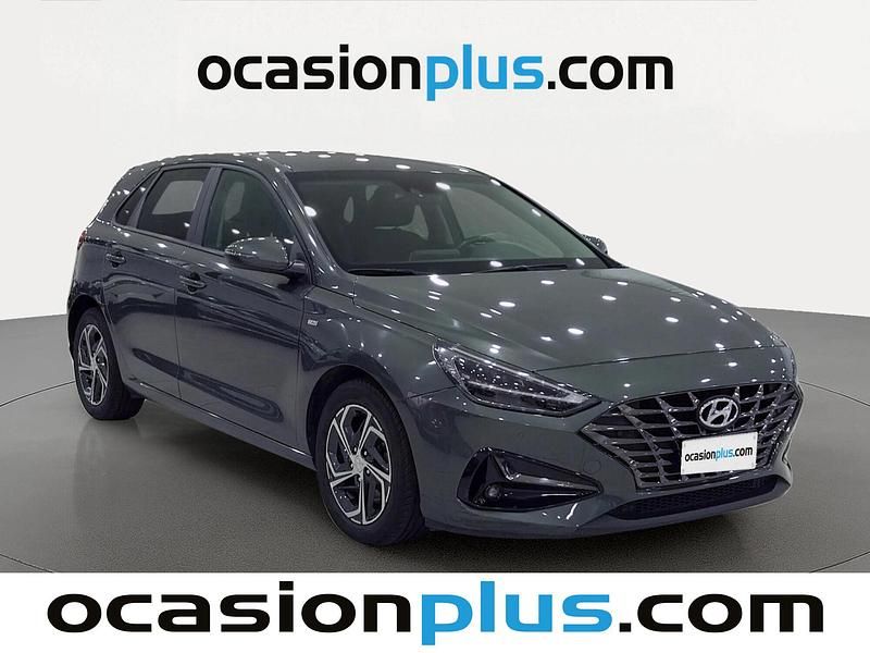 Usado Hyundai i30 120 CV (88 kW) 2022 Gris