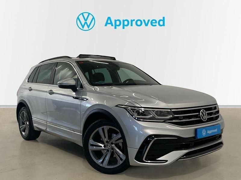 Usado VW Tiguan R-line 150 CV (110 kW) 2021 Gris SUV