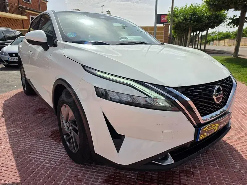 Usado Nissan Qashqai Acenta 140 CV (102 kW) 2022 Blanco SUV