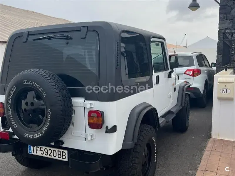 Usado Jeep Wrangler Laredo 178 CV (130 kW) 1994 Blanco SUV