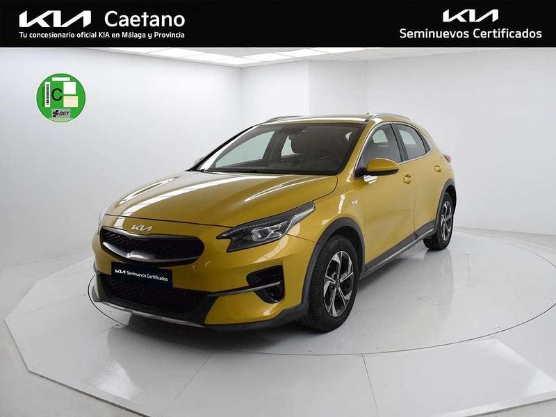 Usado Kia XCeed 120 CV (88 kW) 2022 Amarillo SUV