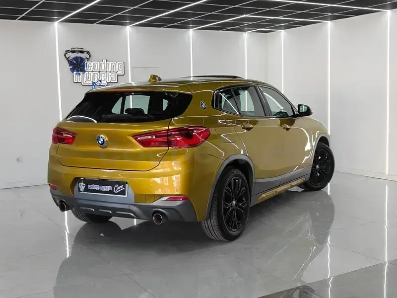 Usado BMW X2 Comfort Edition 192 CV (141 kW) 2018 Amarillo SUV