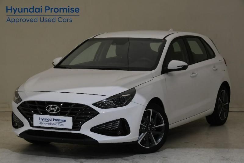 Atlas white Usado 2024 Hyundai i30 Berlina | 21.990 € (Caro) - Imagen 1/4