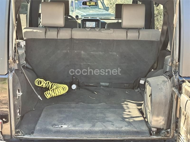 Usado Jeep Wrangler Unlimited Rubicon 177 CV (130 kW) 2008 Negro SUV