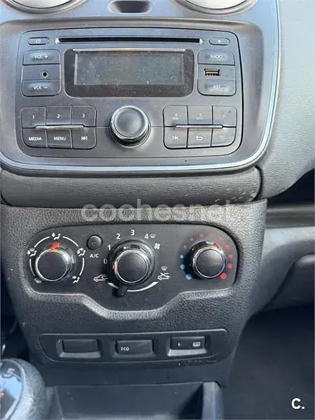 Usado Dacia Dokker Stepway 90 CV (66 kW) 2015 Blanco Monovolumen