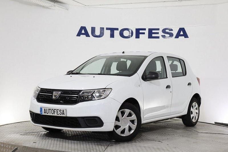 Blanco Usado 2018 Dacia Sandero Essentiel Utilitario | 4800 € (Super precio) - Imagen 1/4